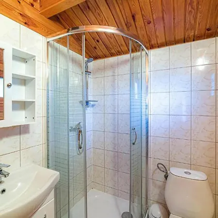 Cozy In Darlowo Wicie With Jacuzzi *