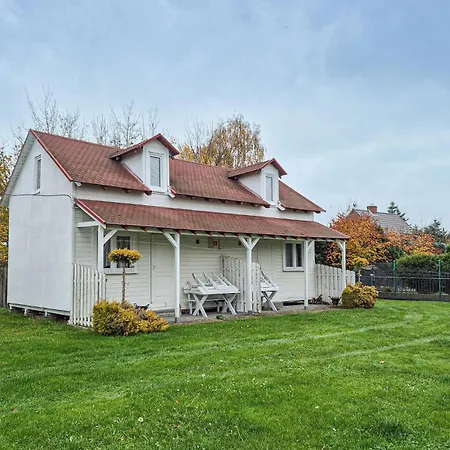 2 Bedroom Amazing In Darlowo *